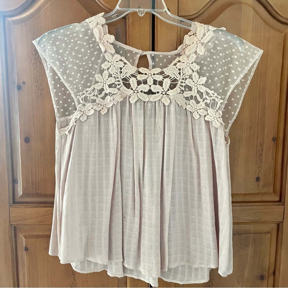 Beige Floral Crochet Blouse